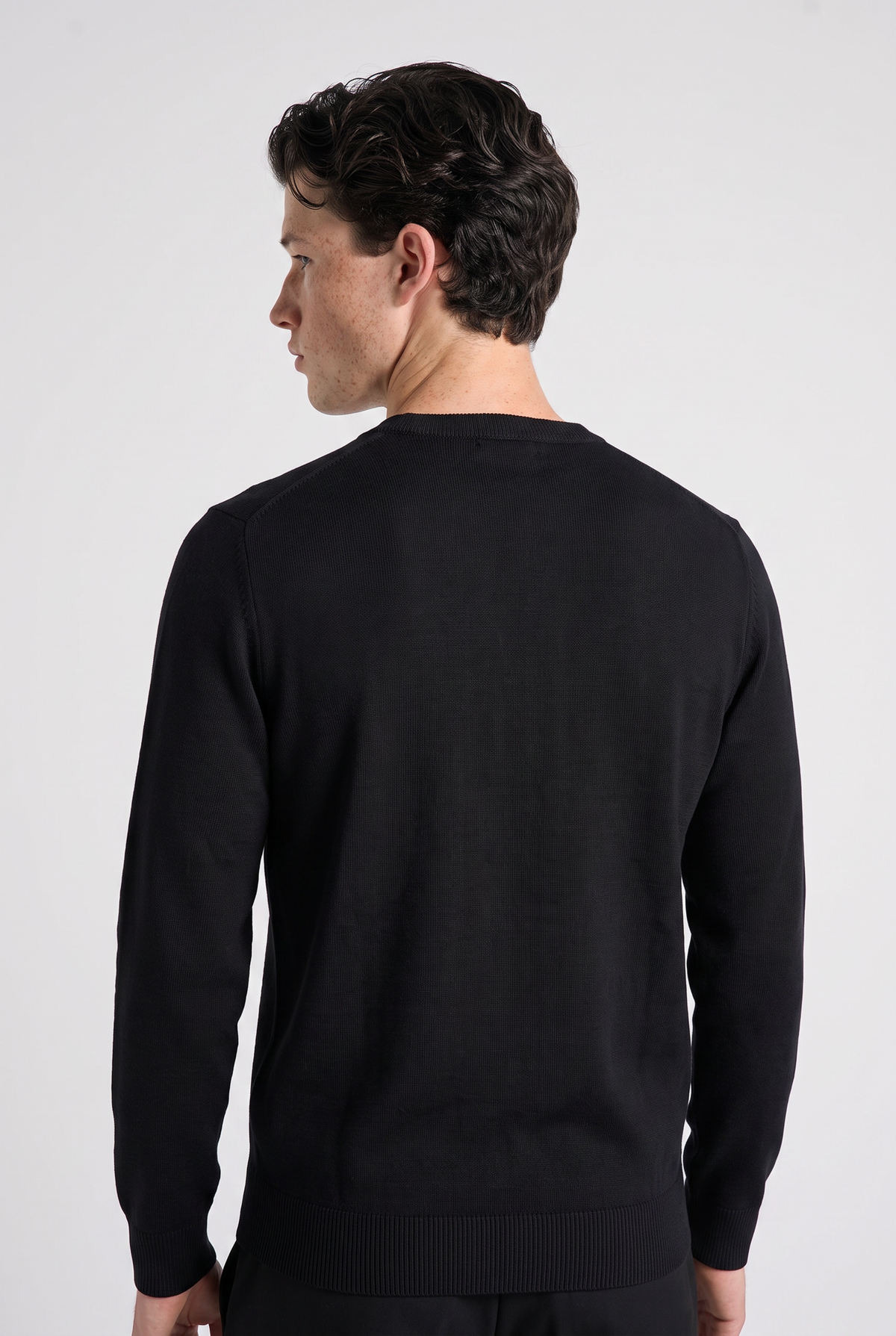 Valmont Knit Black